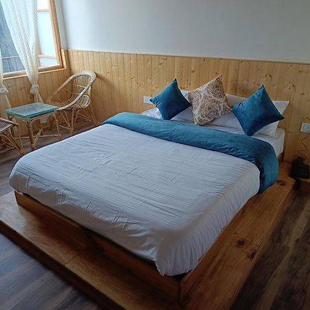 Trimounts-A Boutique Hotel & Wellnes Center In Tirthan Valley Banjar Экстерьер фото