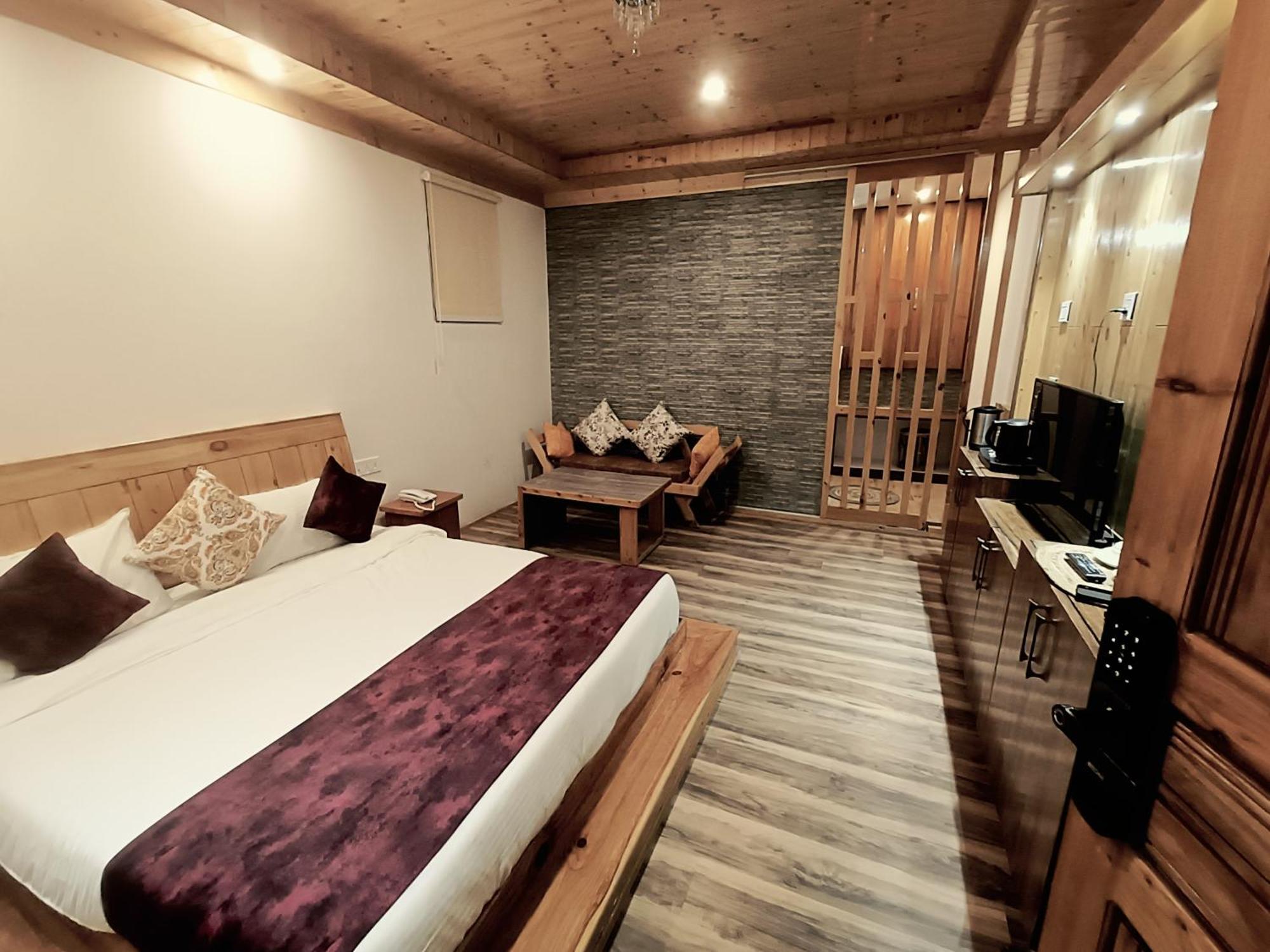 Trimounts-A Boutique Hotel & Wellnes Center In Tirthan Valley Banjar Экстерьер фото