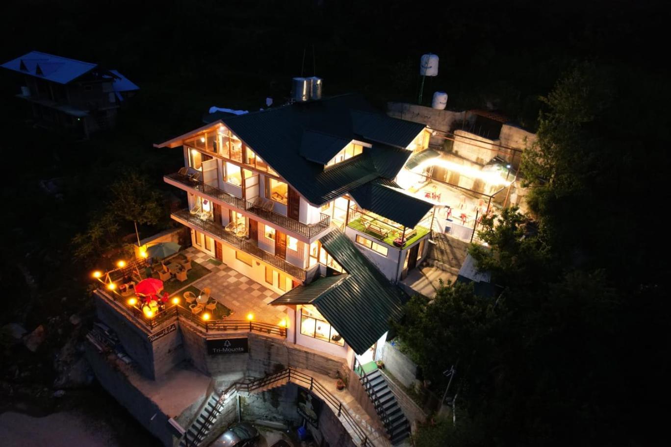Trimounts-A Boutique Hotel & Wellnes Center In Tirthan Valley Banjar Экстерьер фото